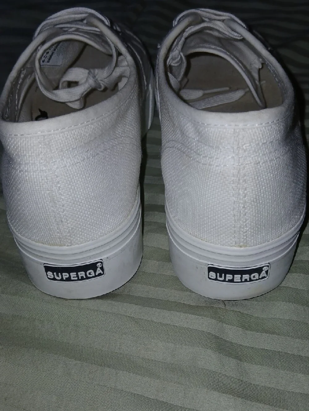 Superga Womens White Canvas Low-Top Platform Sneakers Sz: 8.5